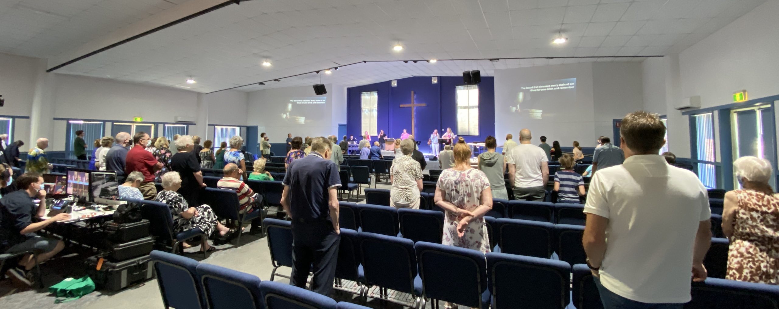 Pakenham Baptist Church congregation